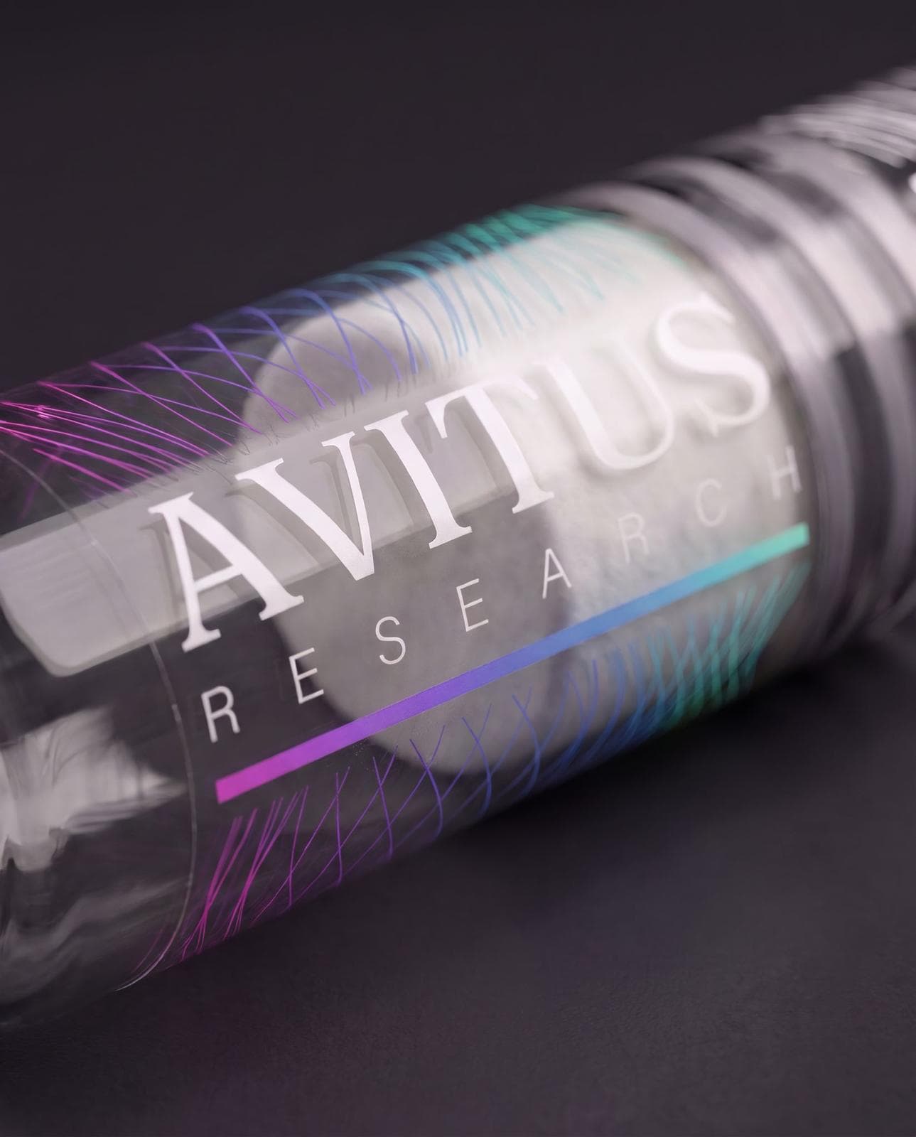 Close-up of the Avitus cartridge label and its multicolor gradient detail